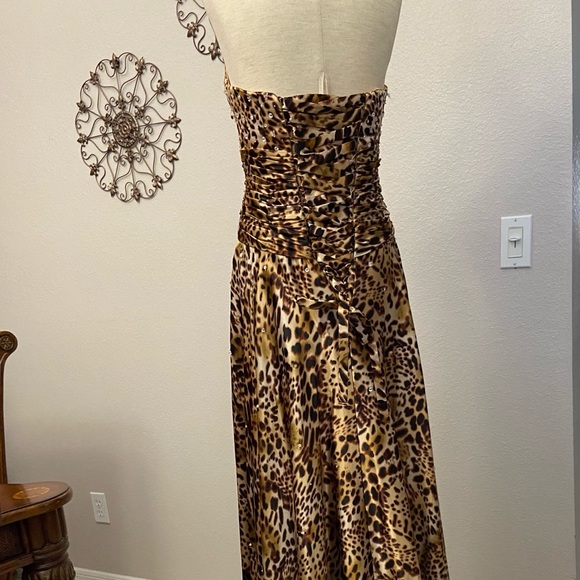 Leopard Bustier Gown - Picture 4 of 5